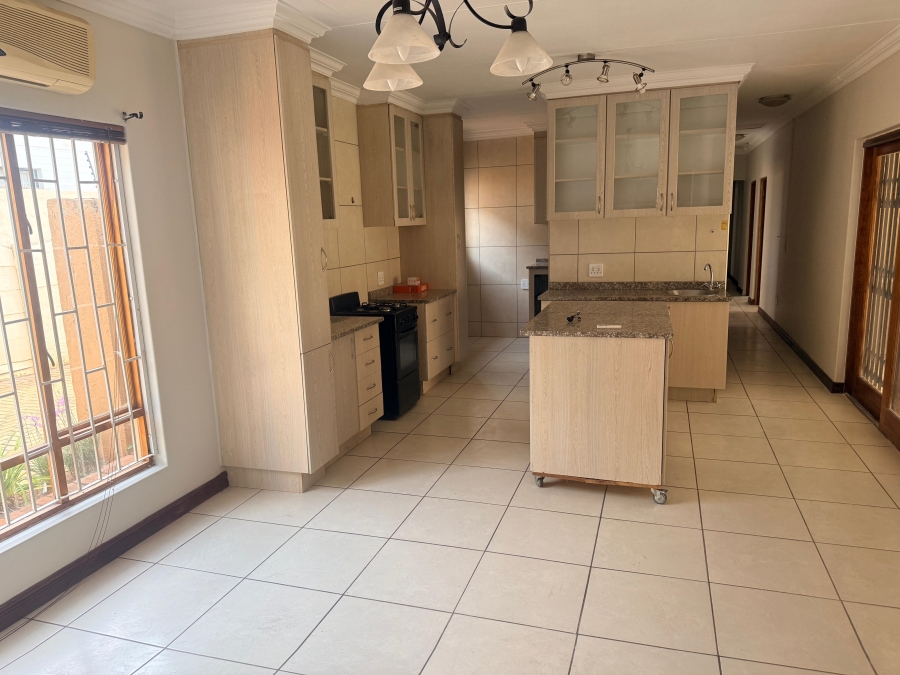 To Let 5 Bedroom Property for Rent in Bult West North West